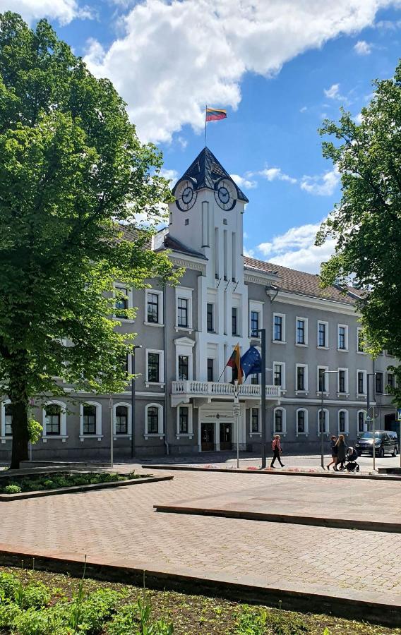 Apartment Next To Cathedral Of Saints Peter & Paul Siauliai  Exterior photo
