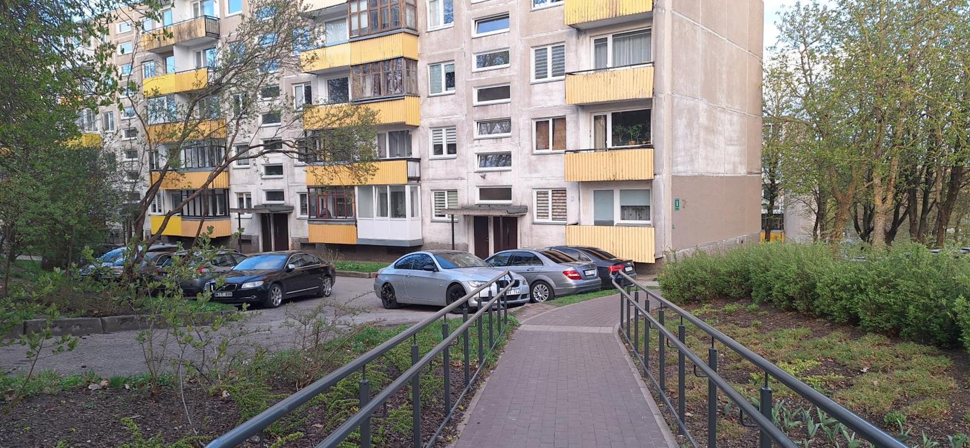 Apartment Next To Cathedral Of Saints Peter & Paul Siauliai  Exterior photo